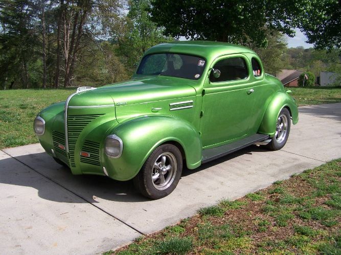 Plymouth-Custom-1939-Green-3
