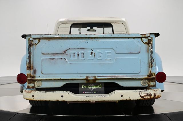 Plymouth-D100-1967-Pickup-3