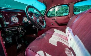 Plymouth-Deluxe-1937-Maroon-14