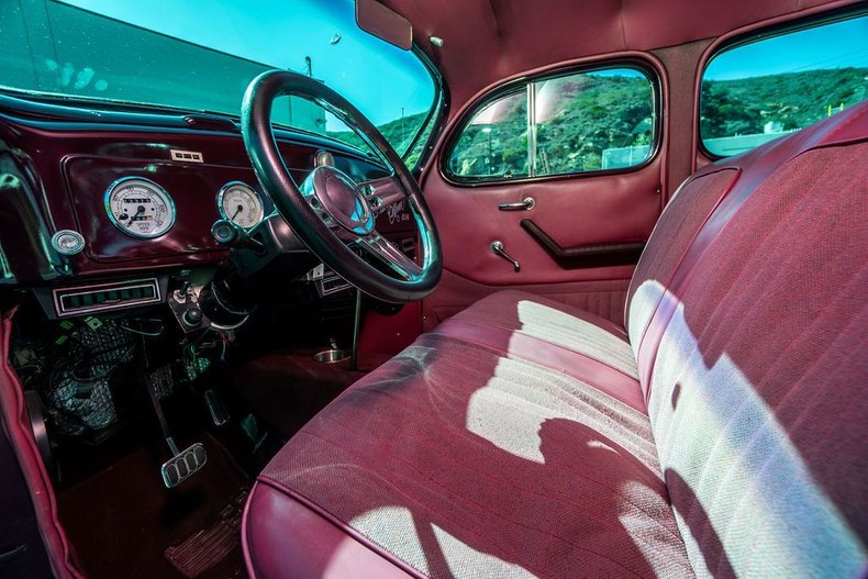 Plymouth-Deluxe-1937-Maroon-14