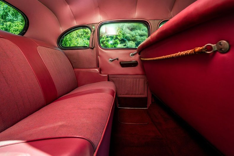 Plymouth-Deluxe-1937-Maroon-17