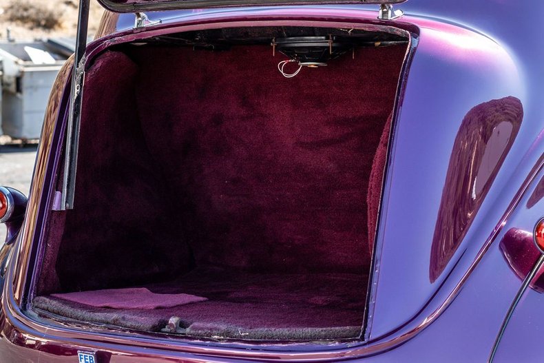 Plymouth-Deluxe-1937-Maroon-21