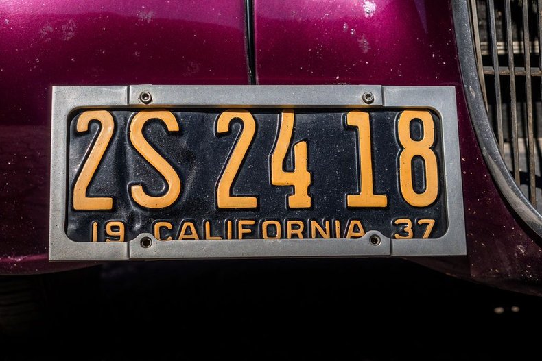Plymouth-Deluxe-1937-Maroon-24