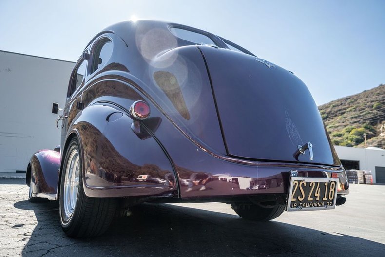 Plymouth-Deluxe-1937-Maroon-28