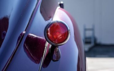 Plymouth-Deluxe-1937-Maroon-39