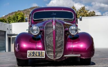Plymouth-Deluxe-1937-Maroon-4