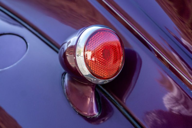 Plymouth-Deluxe-1937-Maroon-41