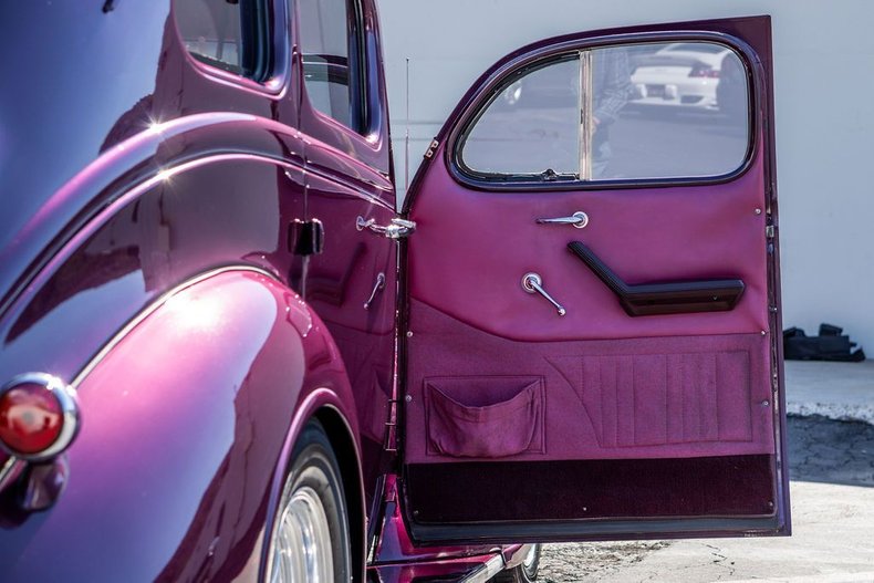 Plymouth-Deluxe-1937-Maroon-45
