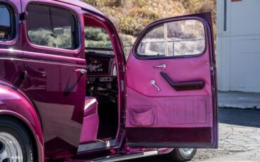 Plymouth-Deluxe-1937-Maroon-46