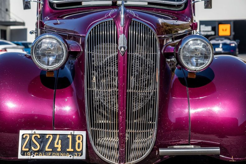 Plymouth-Deluxe-1937-Maroon-47