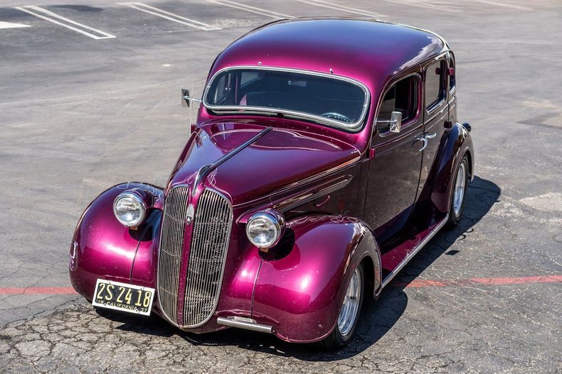 Plymouth-Deluxe-1937-Maroon-8
