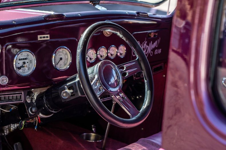 Plymouth-Deluxe-1937-Maroon-9