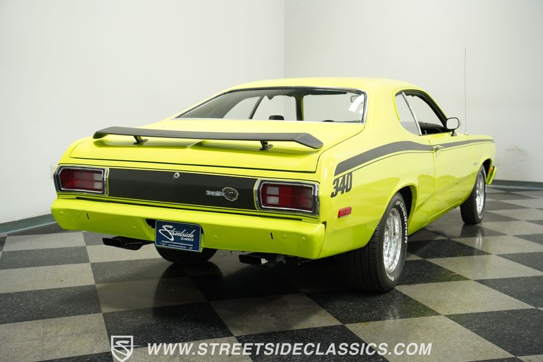 Plymouth-Duster-1973-Light-Green-Black-1
