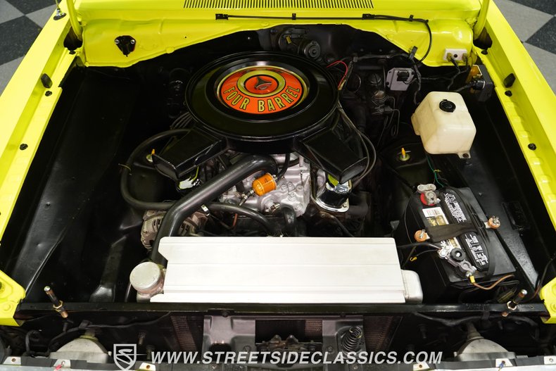 Plymouth-Duster-1973-Light-Green-Black-11