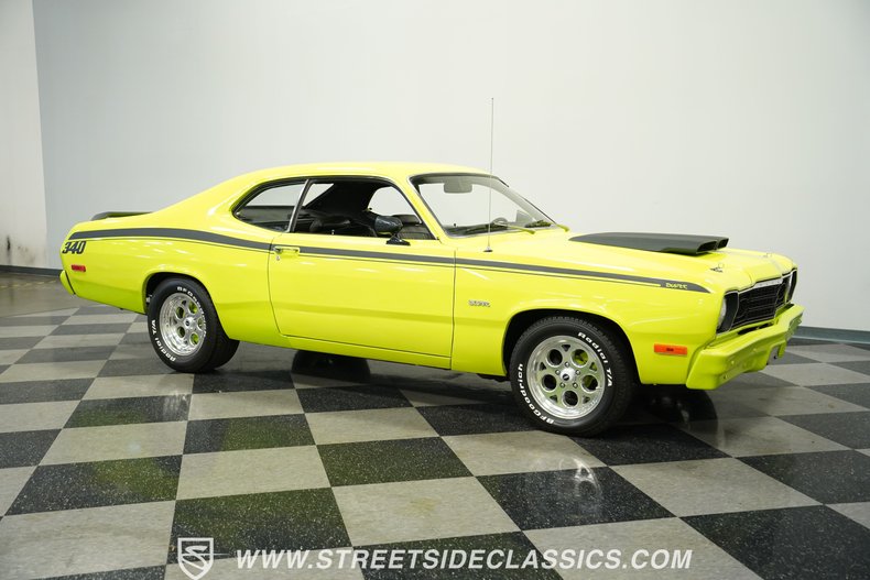 Plymouth-Duster-1973-Light-Green-Black-21