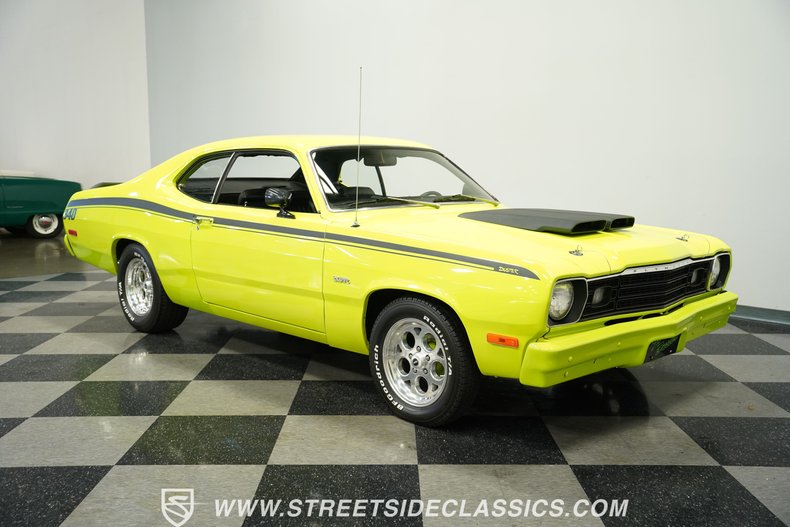 Plymouth-Duster-1973-Light-Green-Black-22