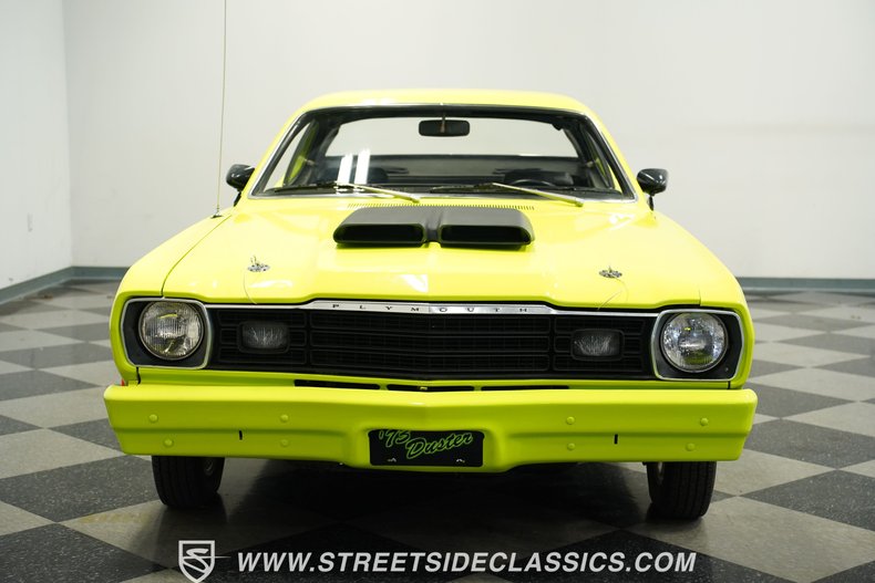 Plymouth-Duster-1973-Light-Green-Black-23