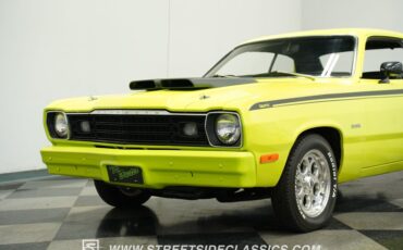 Plymouth-Duster-1973-Light-Green-Black-24