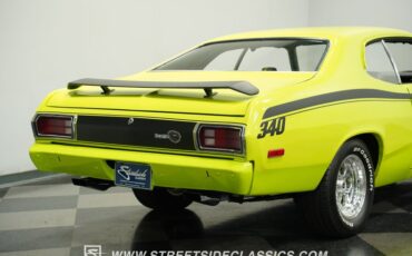 Plymouth-Duster-1973-Light-Green-Black-33