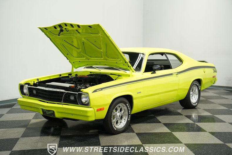 Plymouth-Duster-1973-Light-Green-Black-38