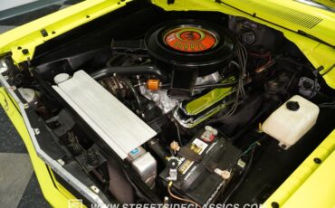 Plymouth-Duster-1973-Light-Green-Black-39