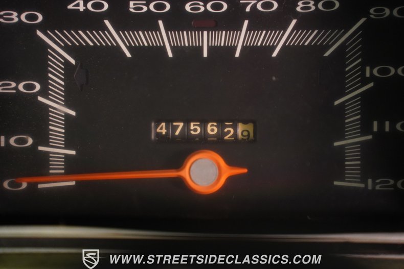 Plymouth-Duster-1973-Light-Green-Black-4