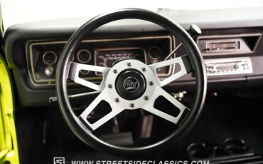 Plymouth-Duster-1973-Light-Green-Black-44