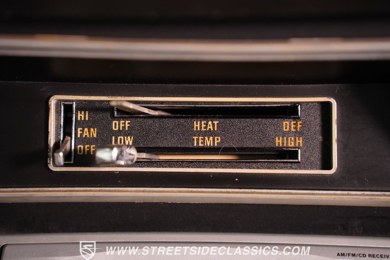 Plymouth-Duster-1973-Light-Green-Black-6