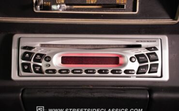 Plymouth-Duster-1973-Light-Green-Black-7