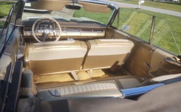 Plymouth-Fury-1965-Classic-White-Gold-1