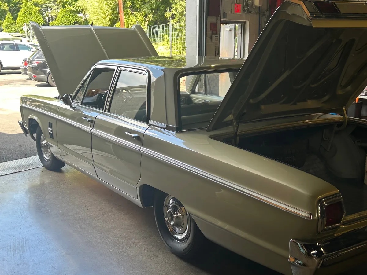 Plymouth-Fury-1966-Soft-Yellow-Tan-12