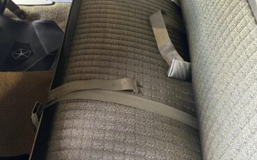 Plymouth-Fury-1966-Soft-Yellow-Tan-17