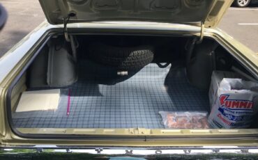 Plymouth-Fury-1966-Soft-Yellow-Tan-4