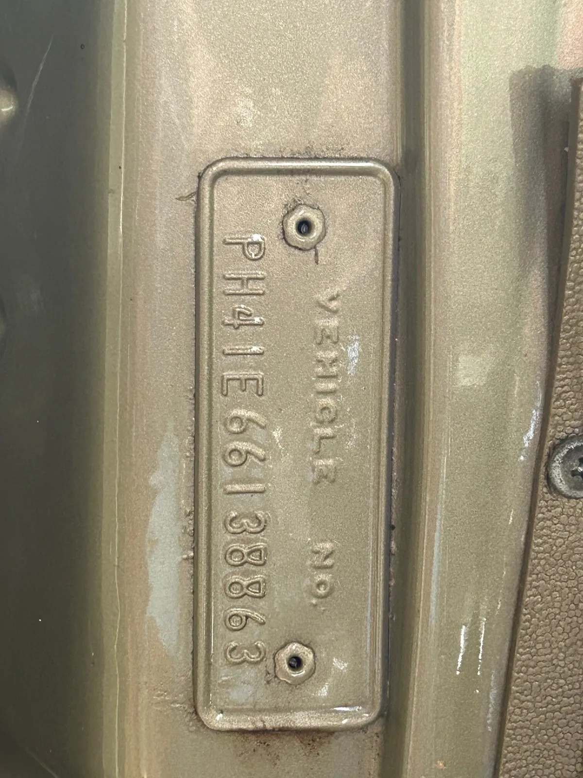 Plymouth-Fury-1966-Soft-Yellow-Tan-9