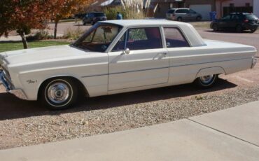 Plymouth-Fury-1966-White-Red