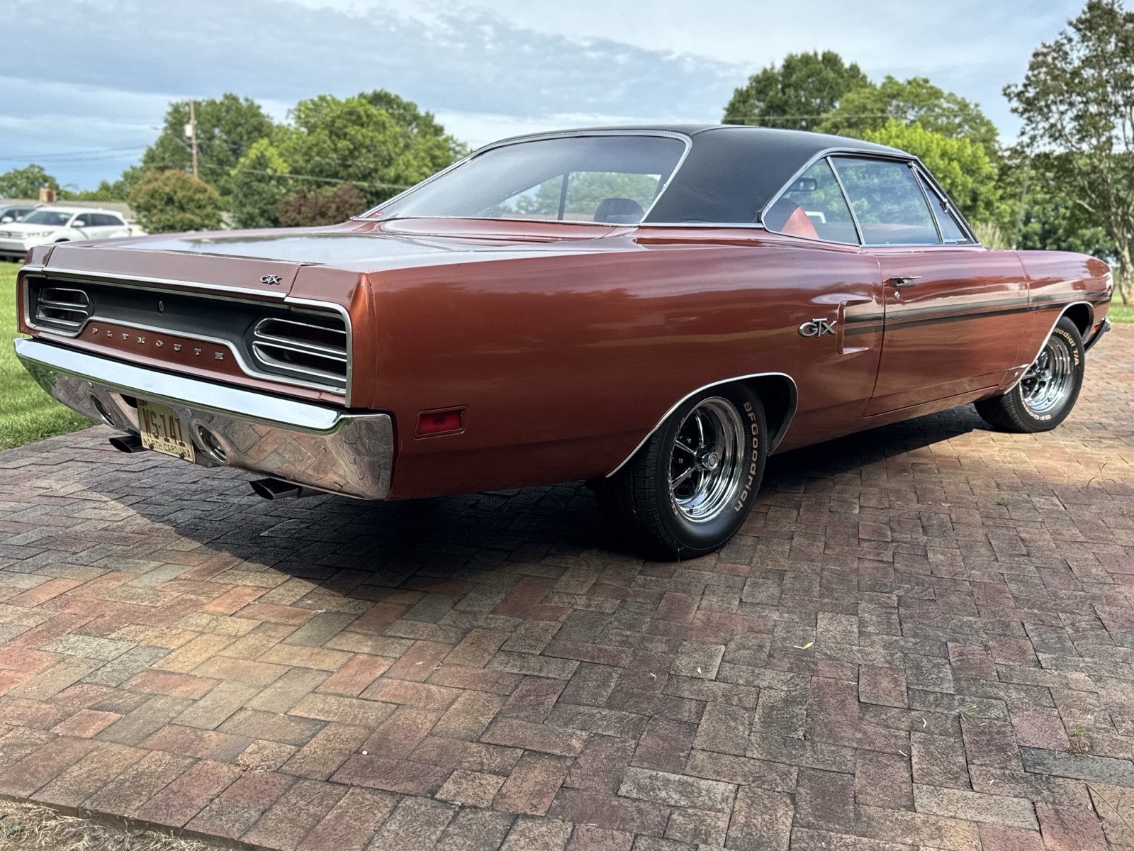 Plymouth-GTX-1970-4
