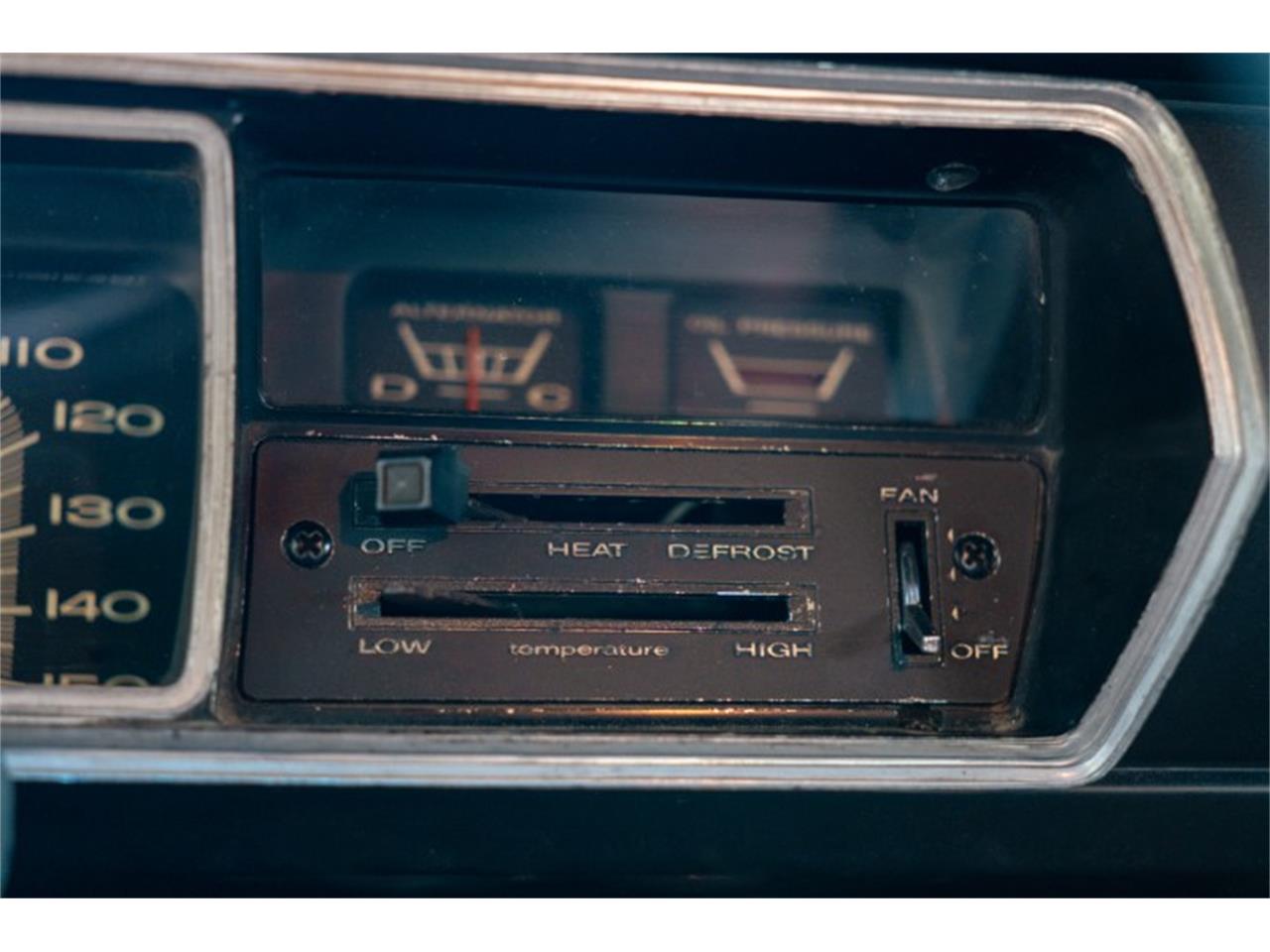 Plymouth-Gtx-1967-Dark-Green-Poly-Black-10