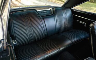 Plymouth-Gtx-1967-Dark-Green-Poly-Black-15