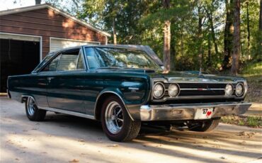 Plymouth-Gtx-1967-Dark-Green-Poly-Black-17