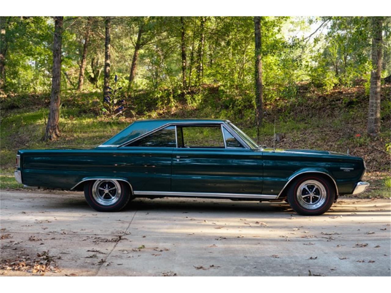 Plymouth-Gtx-1967-Dark-Green-Poly-Black-18