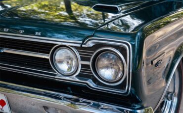 Plymouth-Gtx-1967-Dark-Green-Poly-Black-21