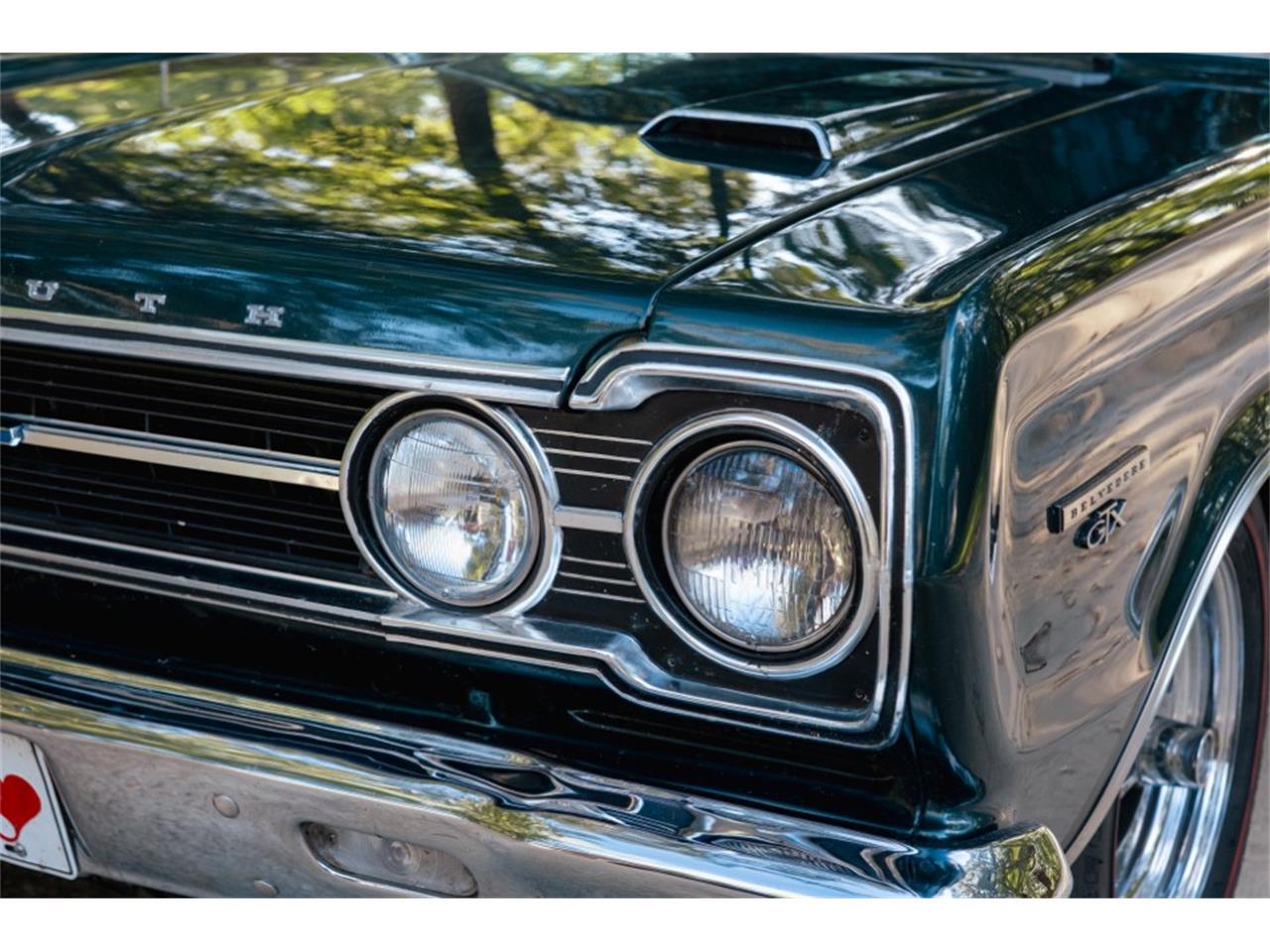 Plymouth-Gtx-1967-Dark-Green-Poly-Black-21
