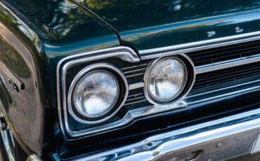 Plymouth-Gtx-1967-Dark-Green-Poly-Black-22