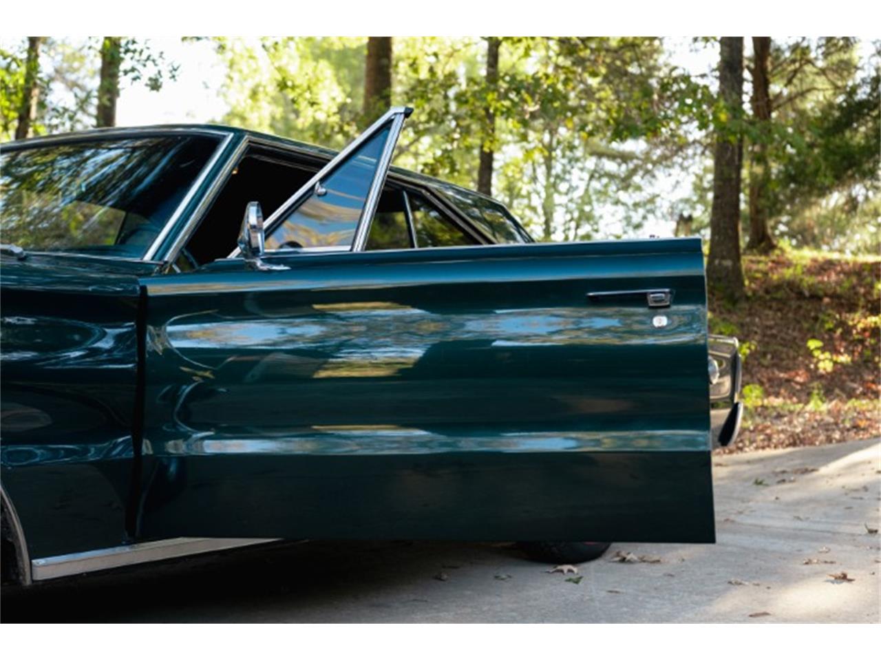 Plymouth-Gtx-1967-Dark-Green-Poly-Black-25