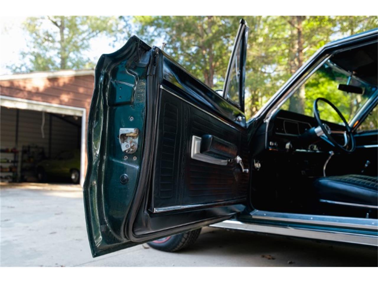 Plymouth-Gtx-1967-Dark-Green-Poly-Black-44