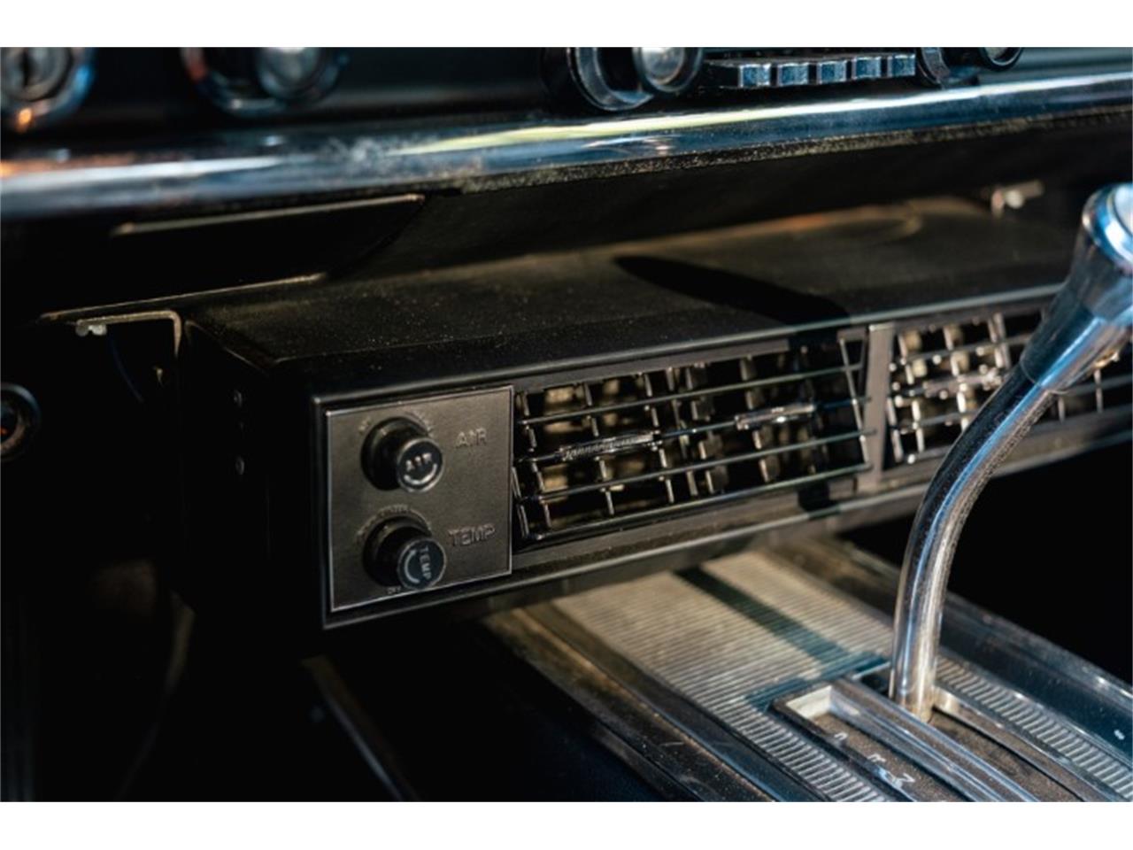 Plymouth-Gtx-1967-Dark-Green-Poly-Black-48