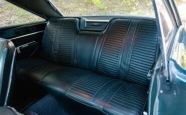 Plymouth-Gtx-1967-Dark-Green-Poly-Black-49