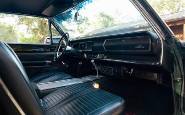 Plymouth-Gtx-1967-Dark-Green-Poly-Black-53