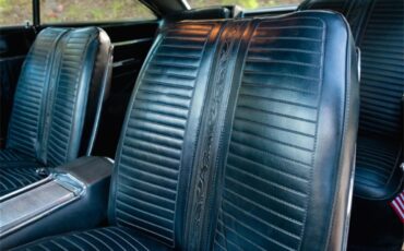 Plymouth-Gtx-1967-Dark-Green-Poly-Black-8