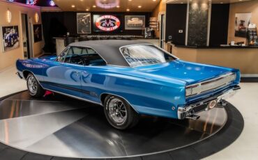 Plymouth-Gtx-1968-Blue-19